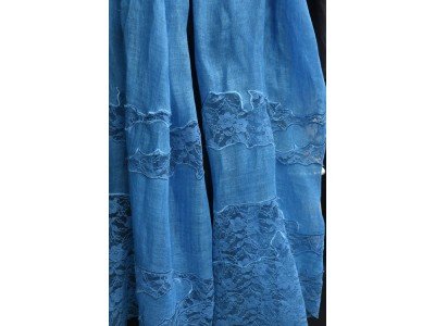 Linnen sjaaltje met kant, blauw