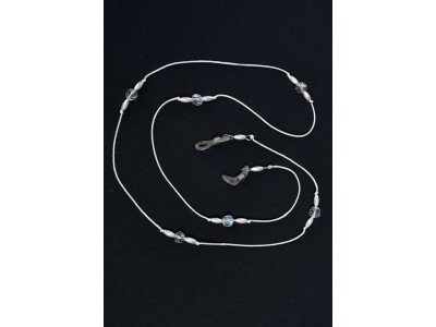 Handmade design brillenkoordje, wit met kralen